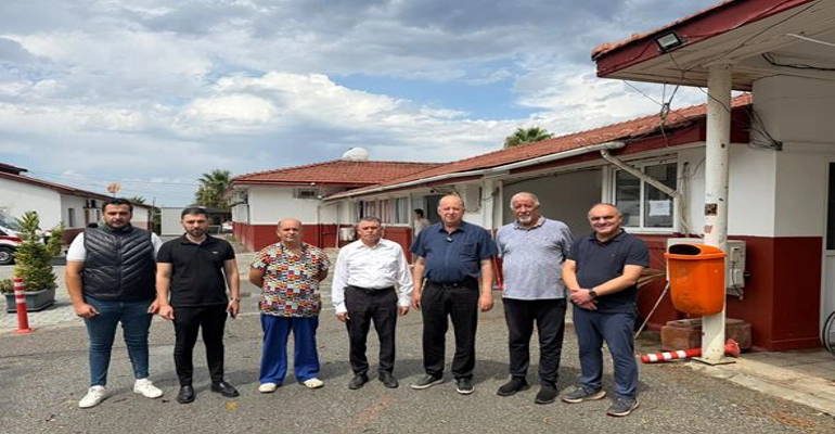Dinçyürek, olumsuz hava koşullarından etkilenen Cengiz Topel Hastanesi’nde incelemelerde bulundu