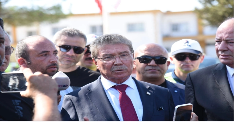 Üstel: “Arama-kurtarma gemisi Çanakkale’den yola çıktı...Batan gemiye yarın öğleden sonra ulaşılması planlanıyor”