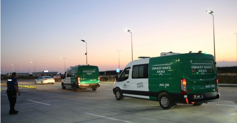 Deniz faciasında ölen 2 kişinin cenazeleri Mersin'e götürüldü