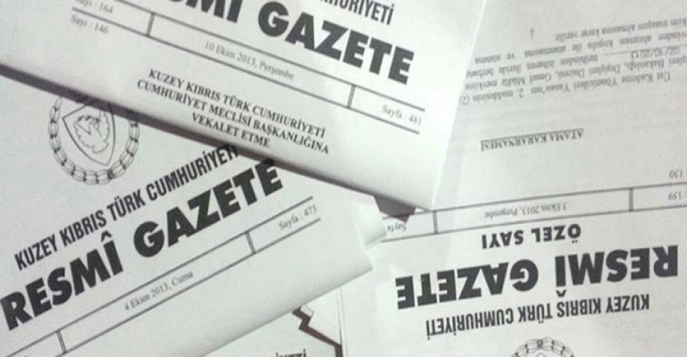 Erhan Arıklı’nın görevden alınma yazısı Erhürman tarafından da imzalanarak resmi gazetede yayınlandı