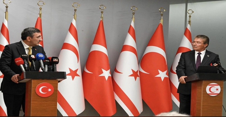 Başbakan Ünal Üstel ile Türkiye Cumhuriyeti Cumhurbaşkanı Yardımcısı Cevdet Yılmaz, ortak basın toplantısı düzenledi