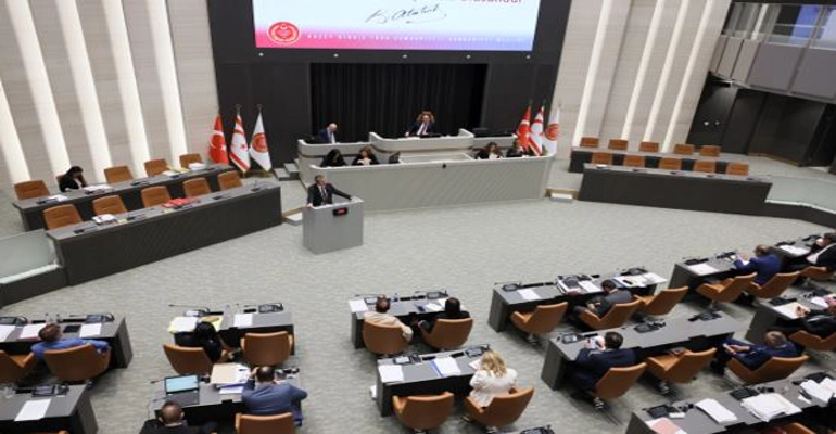 Karma oyun kaldırılmasını içeren Seçim ve Halkoylaması Yasası Meclis’te oy çokluğuyla kabul edildi