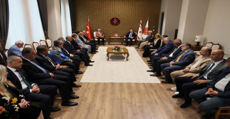 Öztürkler: “Kıbrıs Türk gençliğinin sesi izolasyonlardan büyüktür”