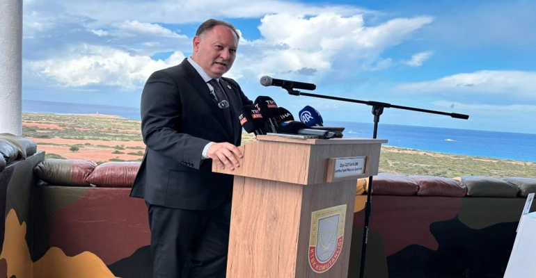 Öztürkler: "Ne Türk askerinin varlığını ne de Anavatan Türkiye Cumhuriyeti'nin garantörlüğünü tartışır, ne de tartıştırırız. Bu bizim kırmızı çizgimizdir"