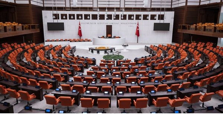 Mekke Anlaşması komisyona geliyor